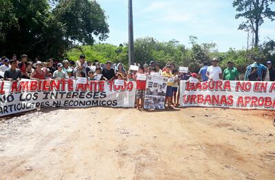 Los pobladores realizaron una manifestación para solicitar el traslado del relleno sanitario a otro lugar. Afirmaron que el sitio no cumple con los requisitos.