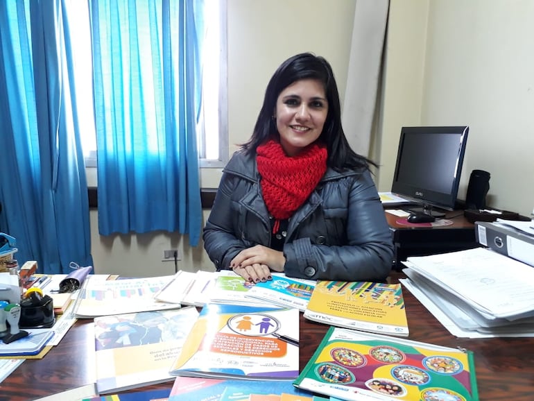 Lic. Leda Rossana Palmerola, jefa del Departamento de Educación Integral de la Sexualidad.