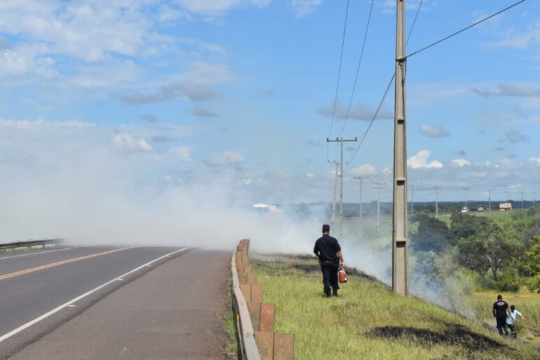 Quema de pastizales en Arroyos y Esteros.