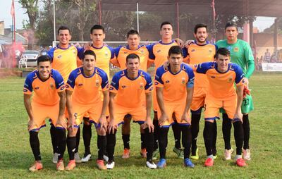 Equipo del Athletic de Encarnación, el único invicto en el Nacional B de la UFI, que otorga un lugar a la División Intermedia 2020.