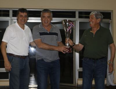 Gerardo García (c) y Gustavo Pedrozo (d), los dueños de Único