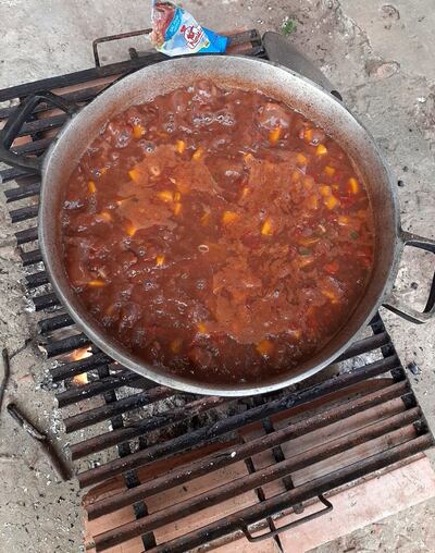 La autogestión forma parte de la subsistencia, no reciben ayuda del Estado. La sostienen  gracias a la solidaridad de las personas.