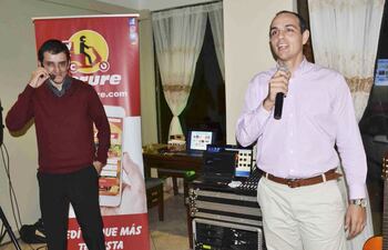 alexis-gonzalez-y-luis-mario-gonzalez-dos-jovenes-emprendedores-presentaron-la-nueva-aplicacion-yerure-para-celulares-creada-por-ellos-que-permite-201642000000-1478677.jpg