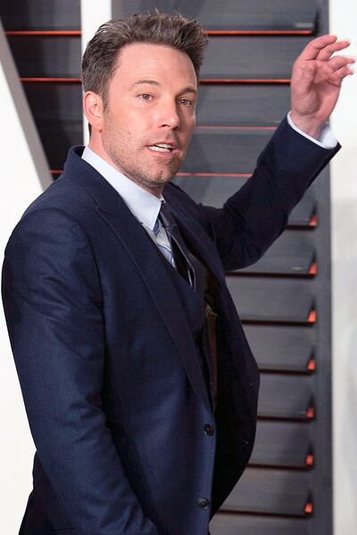 Affleck es otro de los buscados por los freelancers de la fama. Él acostumbra pasear a sus perros, situación que aprovechan los papparazzis ante la escasez de material.