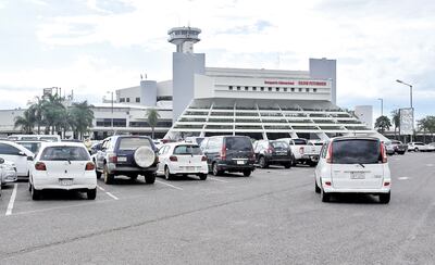 El concurso para la explotación de las tiendas Duty Free del Silvio Pettirossi genera dudas.