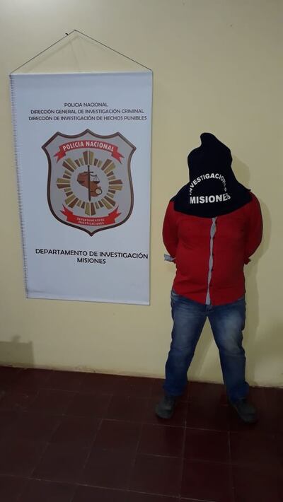 El supuesto autor Benjamín Acuña (42), detenido.