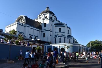 Ya desde la última parte del mes de noviembre, numerosos fieles llegan hasta la Basílica de Caacupé por distintos medios de transporte.