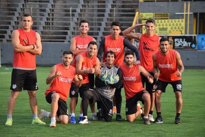Grupo de futbolistas de General Díaz tras el juego recreativo del miércoles en el cierre de las tareas para la Copa Paraguay.