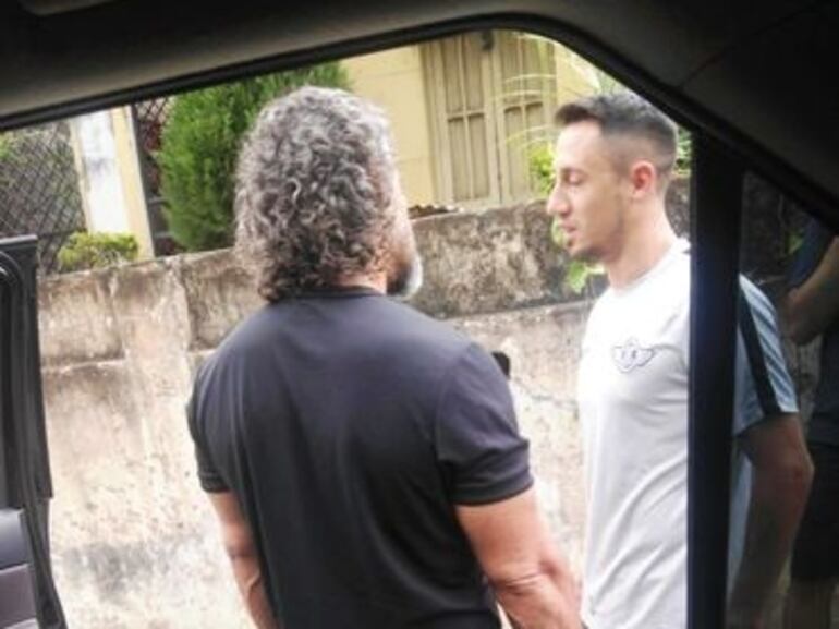 Leonel Álvarez, Libertad.