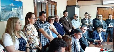 Los abogados piden se levante la medida de fuerza.