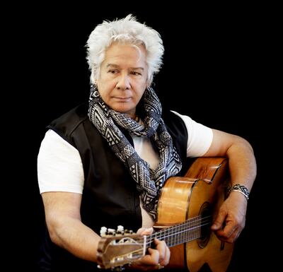 Un repaso por los principales éxitos de su carrera promete Víctor Heredia, para lo que será esta noche su concierto en el Teatro Lírico del Banco Central del Paraguay.