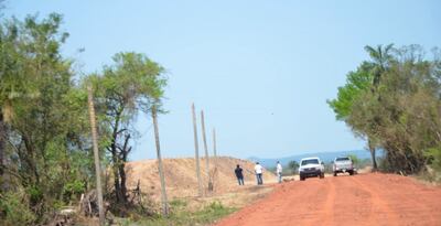 Los intervinientes observaron las obras realizadas para habilitar un vertedero dentro del predio de Benia Ambiental SA.