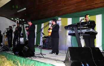 carmen-del-parana-celebra-171-anos-de-fundacion-con-tradicional-festival-204743000000-1077109.jpg