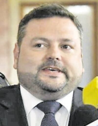 Sergio Coscia, procurador general de la República, visitó ayer al presidente Mario Abdo, en Palacio.