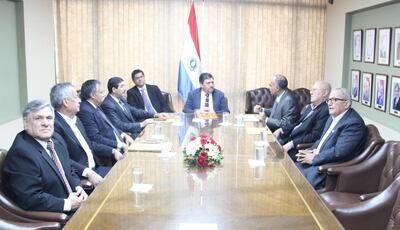 Delegación de excomandantes de la Policía pidieron rechazar el proyecto de ley que modifica varios artículos de la Ley Orgánica de la Policía Nacional.