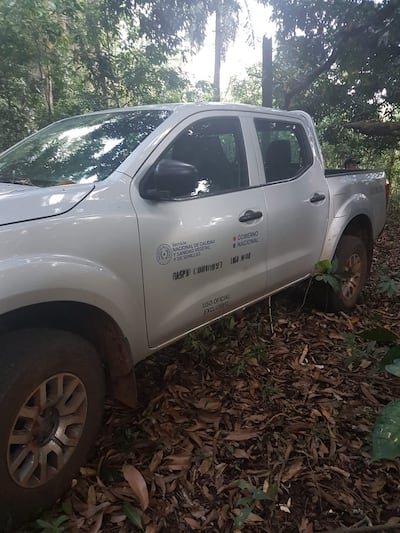 Camioneta usada por los delincuentes para la fuga pertenece al Senave.