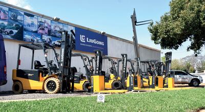 Las variedades de montacargas y transpaletas que ofrece a las industrias
Target SA.