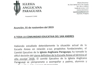 La notificación que recibieron los padres y directores de la escuelita anexa San Andrés, donde les avisaban que el año que viene ya no funcionará la casa de estudios.
