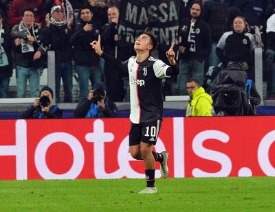Paulo Dybala celebrando el gol del triunfo.