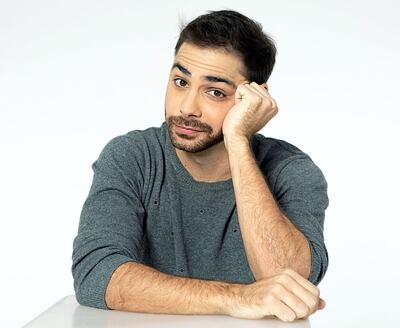 El humorista argentino Grego Rossello se presenta esta noche en el Teatro del Banco Central.