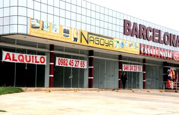 salones-comerciales-213449000000-605766.jpg