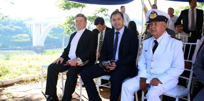 El cura Fabio Recalde, el intendente Miguel Prieto y el suboficial Elseario Antonio Alcorta Cubas.