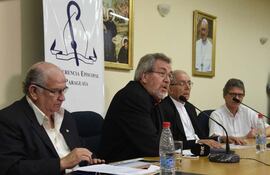santiago-maldonado-alfred-neufeld-edmundo-valenzuela-y-ricardo-becker-durante-la-presentacion--200652000000-1623257.jpg