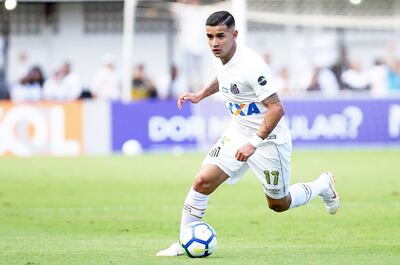 Derlis González se afirma en el equipo de Santos FC, líder del Brasileirao.
