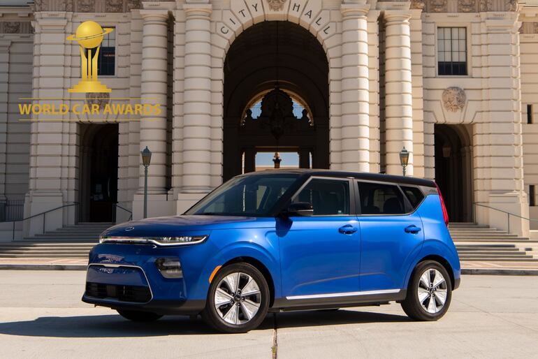 El Kia Soul EV tiene un potente tren motriz eléctrico con opciones de batería de 64 o 39,2 kWh.