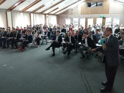 El Ing. Agro. Ken Moriya disertó sobre la optimización del uso de suelo ante un auditorio de más de 150 personas.