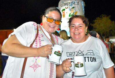 Cinthia Leguizamón y Doris Gauto.