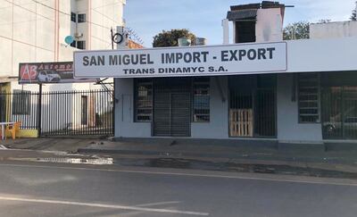 Este es el local de la empresa situado sobre la avenida Bernardino Caballero casi Aquidabán, de Presidente Franco, que según los comerciantes de la zona, raramente abre sus puertas.