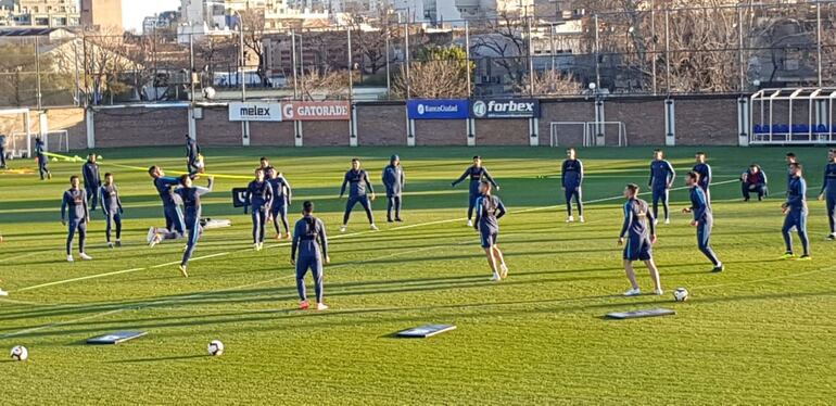 El plantel se moviliza en Argentina.