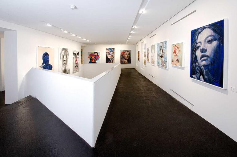  El museo Urban Nation exhibe en sus salas arte callejero.