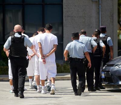 Con operaciones conjuntas entre militares y policías, El Salvador repliega a grupos criminales y pandilleros.