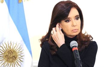 la-presidenta-argentina-cristina-fernandez-de-kirchner-ha-sufrido-otro-percance-fisico-en-estos-dias-archivo-194416000000-1276668.jpg
