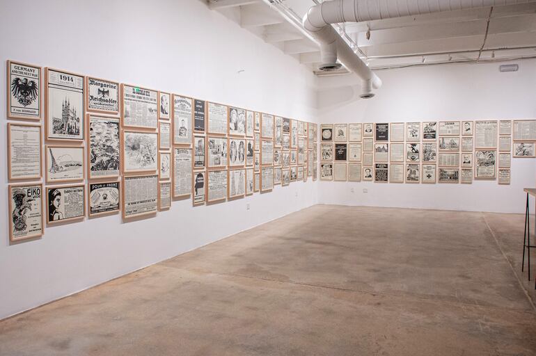 El empresario, coleccionista y mecenas de origen cubano Jorge Pérez, fundador del Pérez Art Museum of Miami (PAMM), presentó este martes El Espacio 23, la nueva casa de su colección artística, que se inaugura con una exposición sobre "obras que le hablan a la sociedad" de sus problemas. "Es una exhibición fuerte, (al verla) quieres aprender de esos problemas", dijo Pérez.