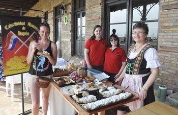 alemania-se-caracteriza-por-la-elaboracion-de-tartas-y-pasteles-dulces-en-la-feria-fueron-exhibidos-algunos-de-los-mas-tradicionales--202811000000-1516425.jpg
