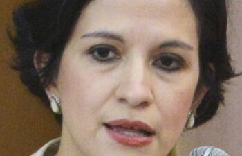 lea-gimenez-ministra-de-hacienda-advierte-a-quienes-realicen-actividad-politica-en-sede-ministerial--215627000000-1699578.jpg