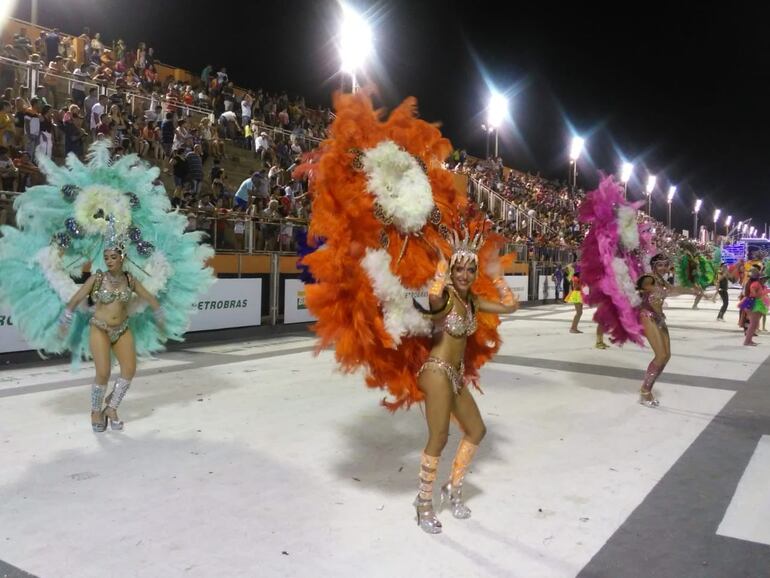 Segunda ronda del Carnaval Encarnaceno.