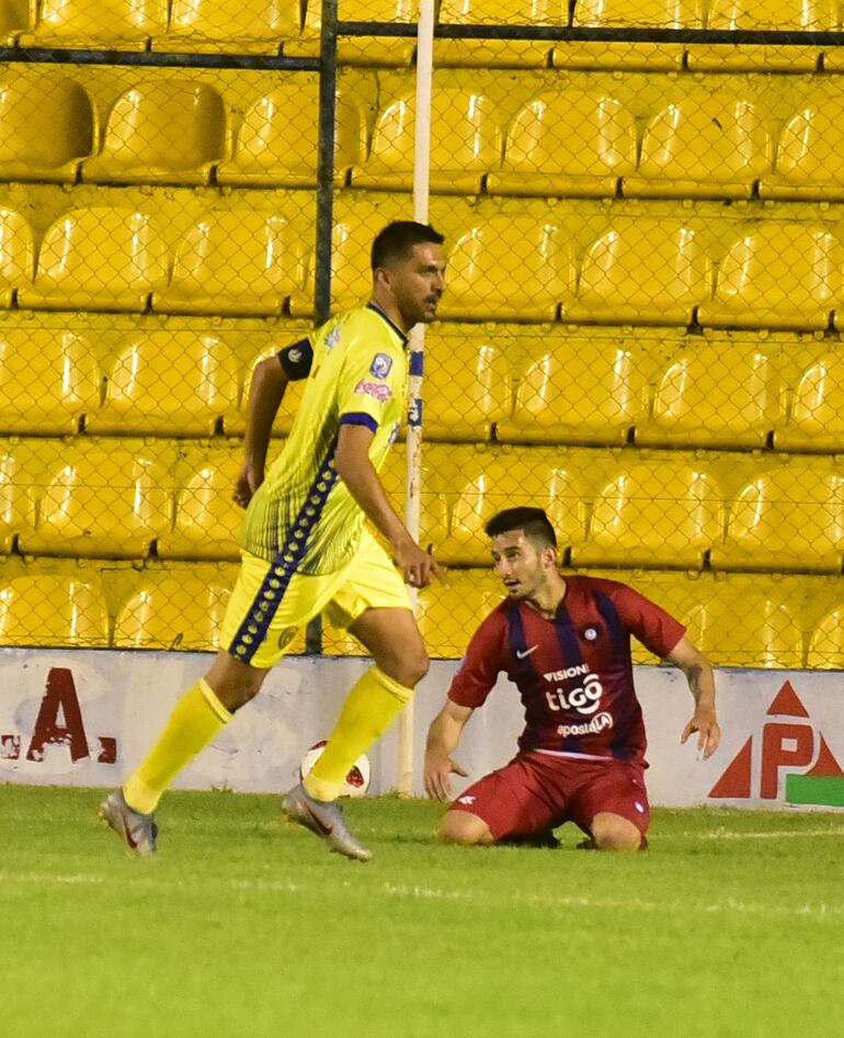 Salcedo anotó un doblete en el triunfo capiateño sobre los azulgranas por 3-2.
