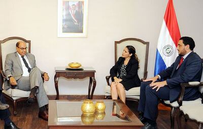 El embajador brasileño Flavio Soares se entrevistó ayer con la ministra de Justicia, Cecilia Pérez, en la sede ministerial.