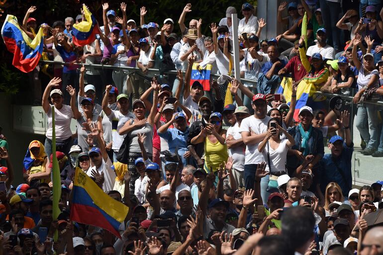 Partidarios de Juan Guaidó durante un acto político en Caracas, el pasado sábado.