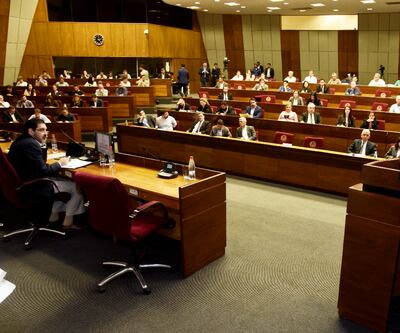 En la audiencia de ayer, hubo más voces a favor de la tecnología. Los taxistas dijeron que perderán trabajo.