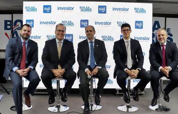 directivos-de-tigo-investor-bvpasa-y-comision-nac-de-valores--212131000000-1841201.jpg