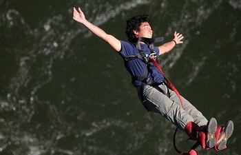 bungee-jumping-101141000000-1649486.jpg