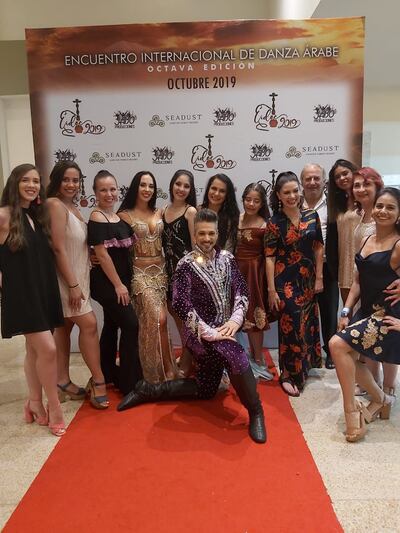 Los bailarines de la academia Zully Vinader logró destacada participación en México.