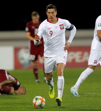 Robert Lewandowski (31 años), de Polonia, marcó un hat trick, ayer con su selección, en la victoria 3-0 sobre a Letonia.