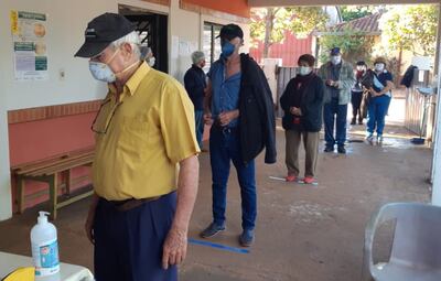 En Ciudad del Este se sigue aplicando la vacuna antigripal en los hospitales, de  lunes a viernes, de 07:00 a 16:00, y los sábados hasta las 11:30. En Asunción ya no hay vacunas.