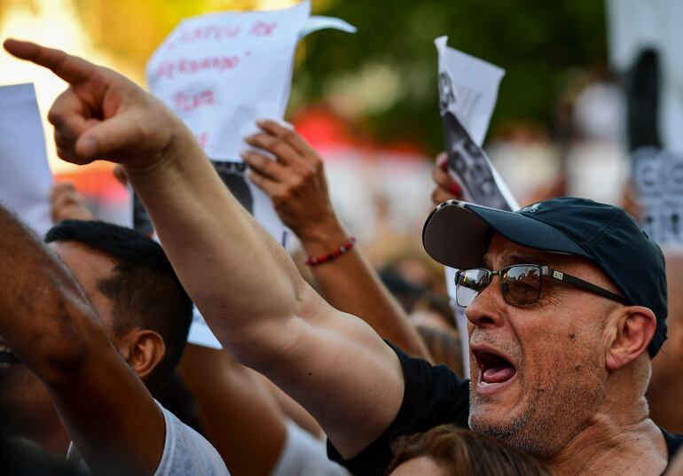 Multitudinaria convocatoria pidiendo "Justicia para Fernando".